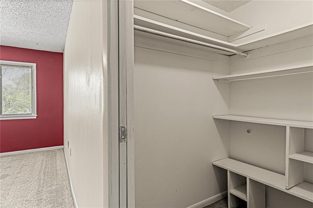 Activo con contrato: $135,000 (2 camas, 2 baños, 1139 Pies cuadrados)