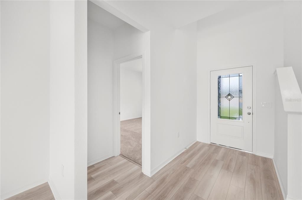 На продажу: $384,900 (4 спален, 2 ванн, 2059 Квадратных фут)