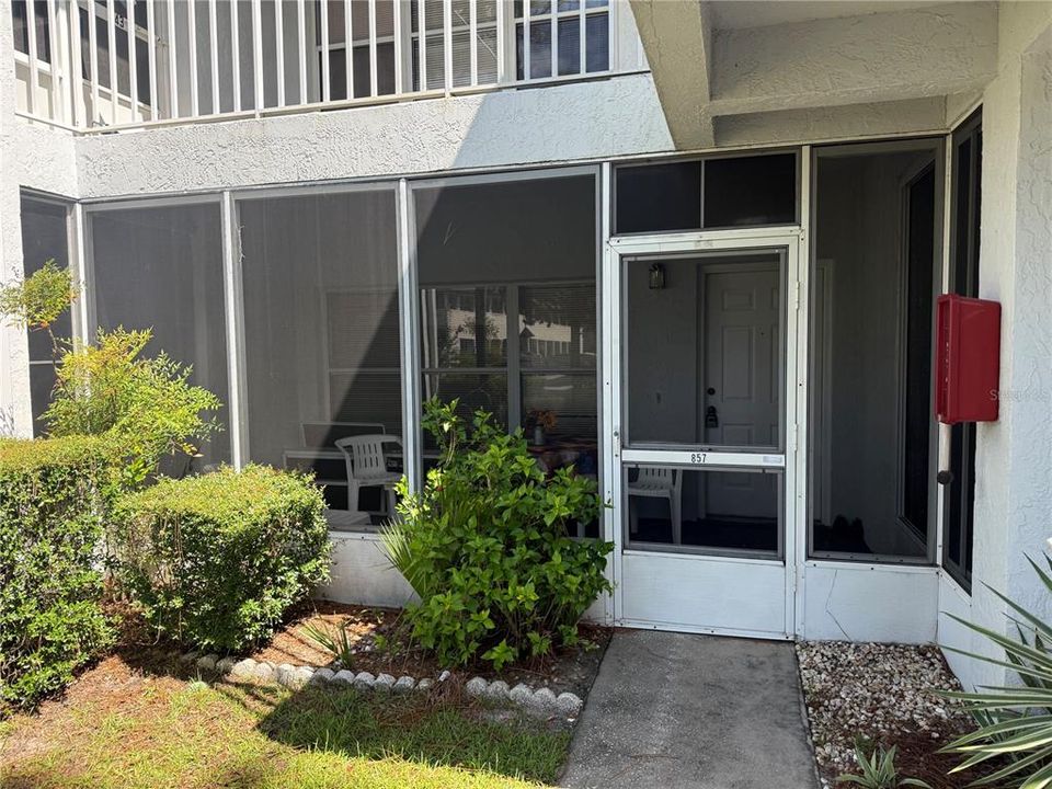For Sale: $89,900 (0 beds, 1 baths, 480 Square Feet)