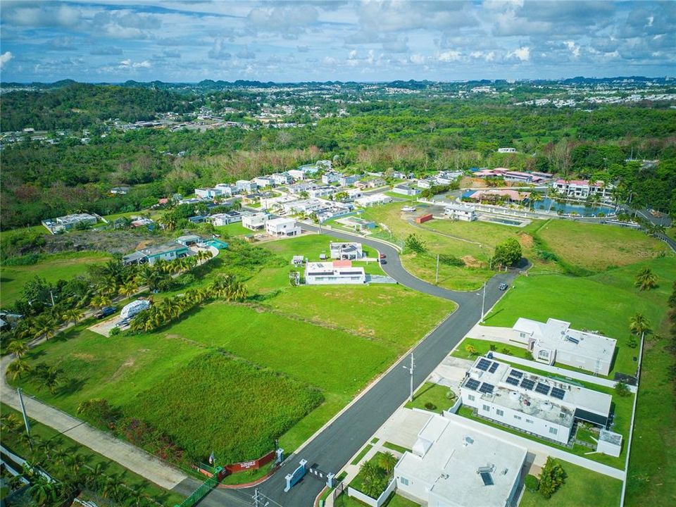 На продажу: $149,000 (0.36 acres)