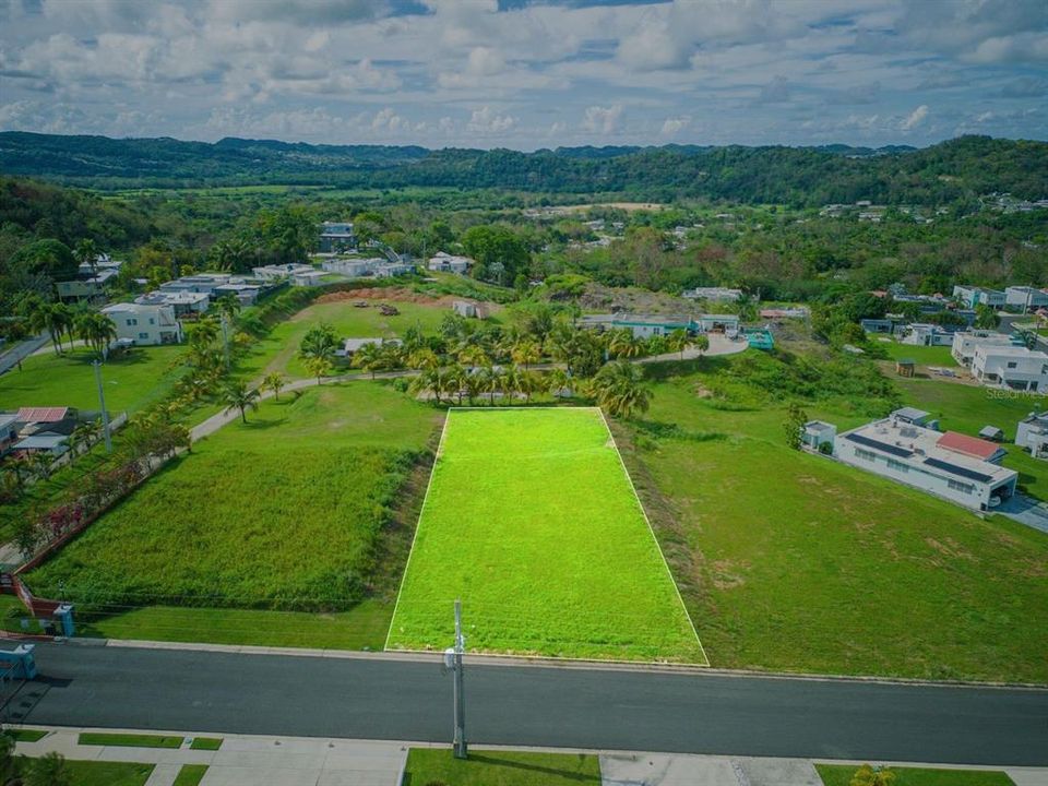 На продажу: $149,000 (0.36 acres)