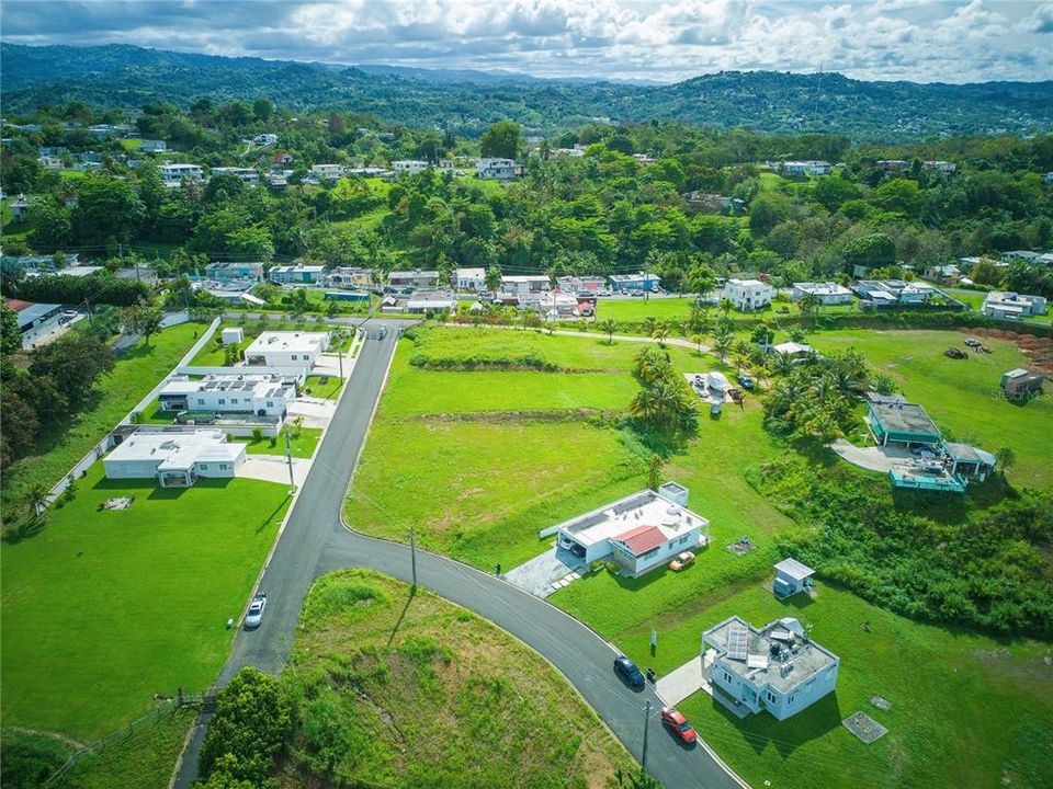 На продажу: $149,000 (0.36 acres)