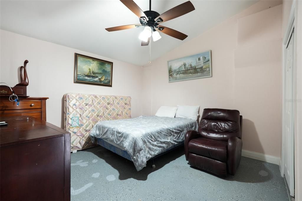 Activo con contrato: $235,900 (2 camas, 2 baños, 1499 Pies cuadrados)
