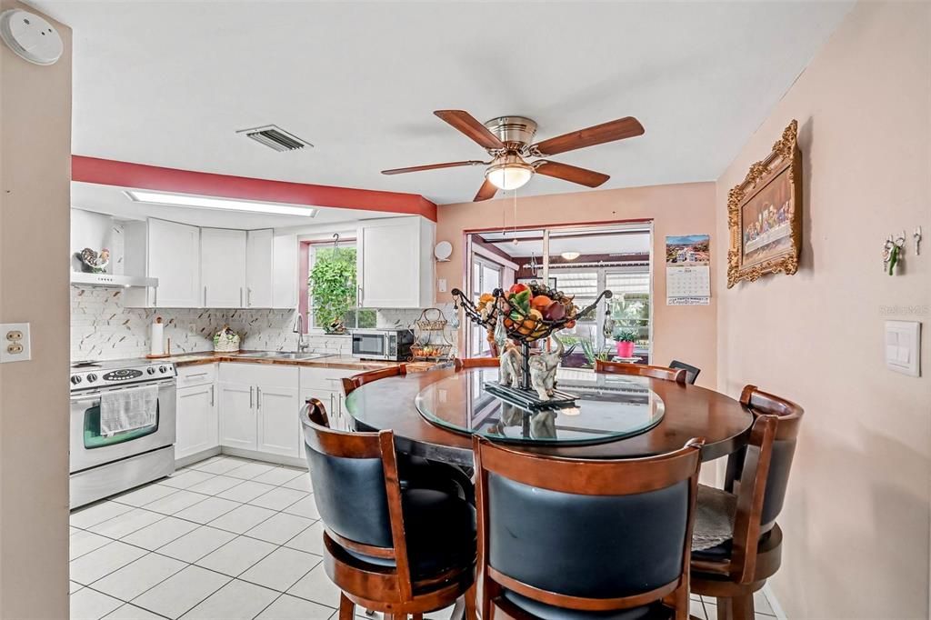 Activo con contrato: $235,900 (2 camas, 2 baños, 1499 Pies cuadrados)
