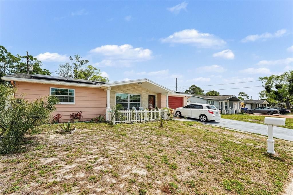 Activo con contrato: $235,900 (2 camas, 2 baños, 1499 Pies cuadrados)