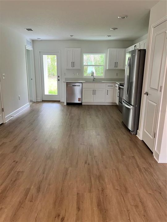Activo con contrato: $528,900 (6 camas, 0 baños, 2608 Pies cuadrados)