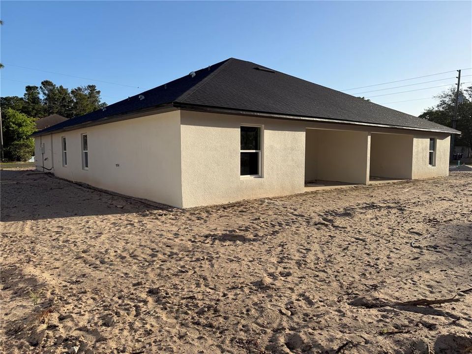 Activo con contrato: $528,900 (6 camas, 0 baños, 2608 Pies cuadrados)