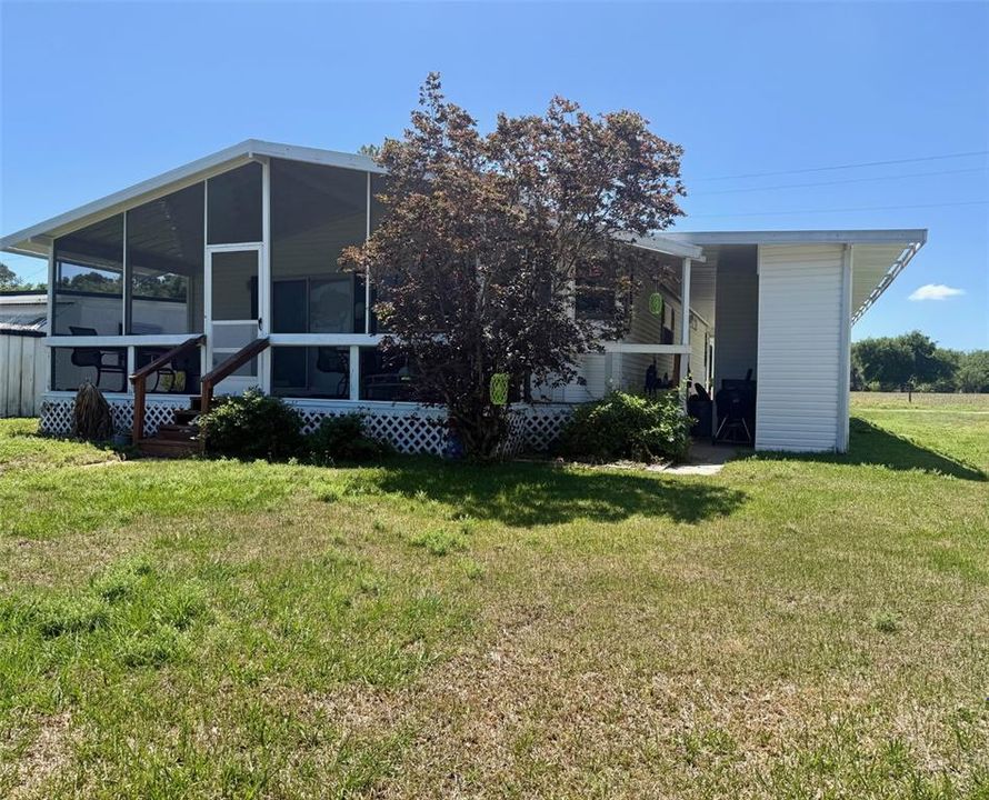 For Sale: $198,000 (2 beds, 2 baths, 1275 Square Feet)