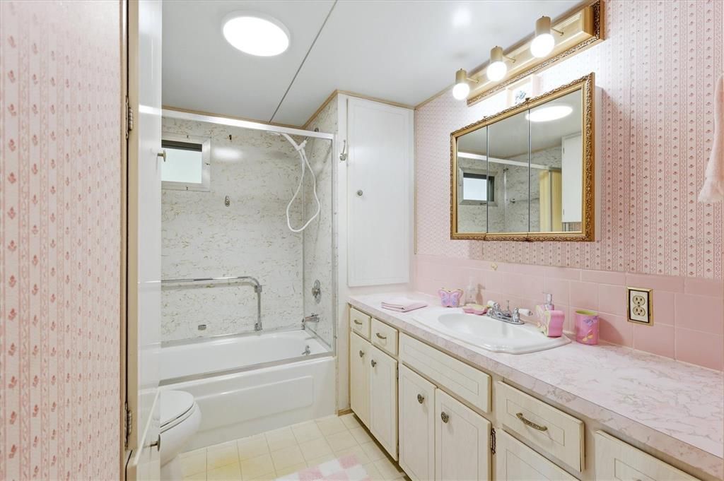 En Venta: $135,000 (2 camas, 2 baños, 1090 Pies cuadrados)