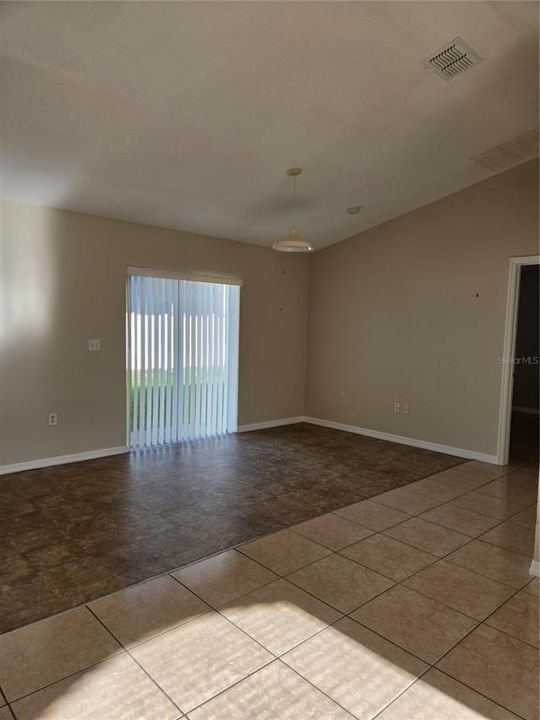 Active With Contract: $225,000 (3 beds, 2 baths, 1209 Square Feet)