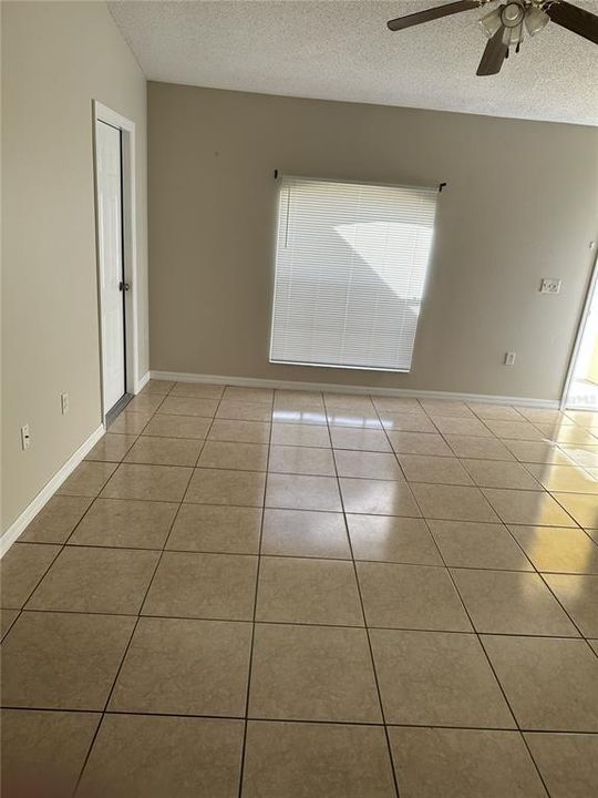 Active With Contract: $225,000 (3 beds, 2 baths, 1209 Square Feet)
