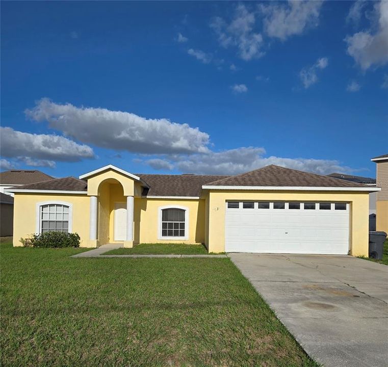 Active With Contract: $225,000 (3 beds, 2 baths, 1209 Square Feet)