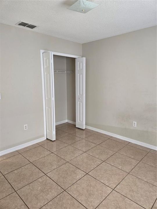 Active With Contract: $225,000 (3 beds, 2 baths, 1209 Square Feet)