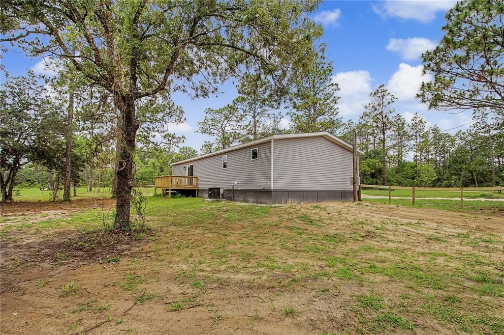 For Sale: $249,400 (4 beds, 2 baths, 1475 Square Feet)