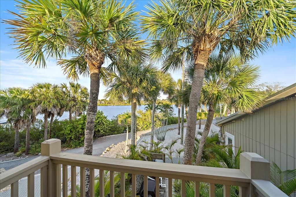 For Sale: $4,690,000 (5 beds, 4 baths, 4033 Square Feet)