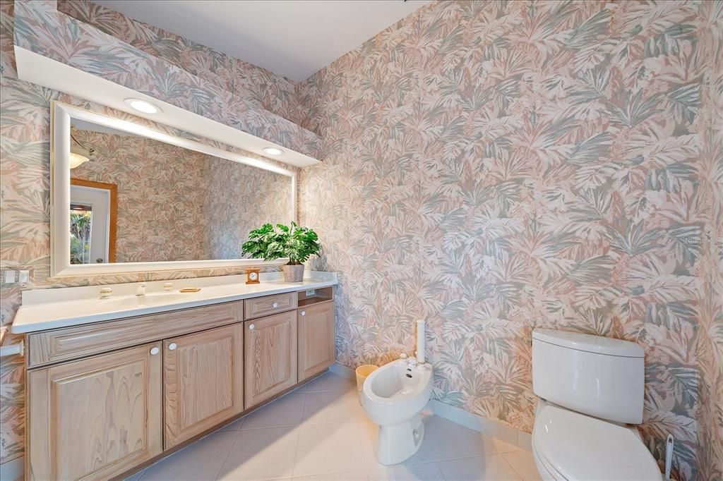 For Sale: $4,690,000 (5 beds, 4 baths, 4033 Square Feet)