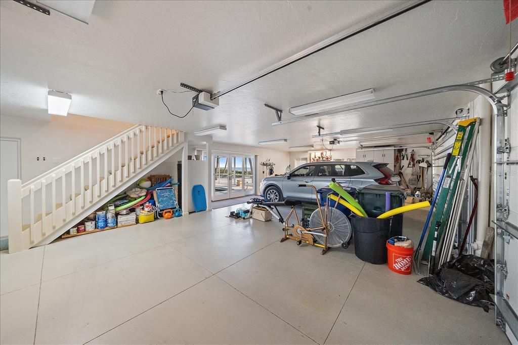 For Sale: $4,690,000 (5 beds, 4 baths, 4033 Square Feet)