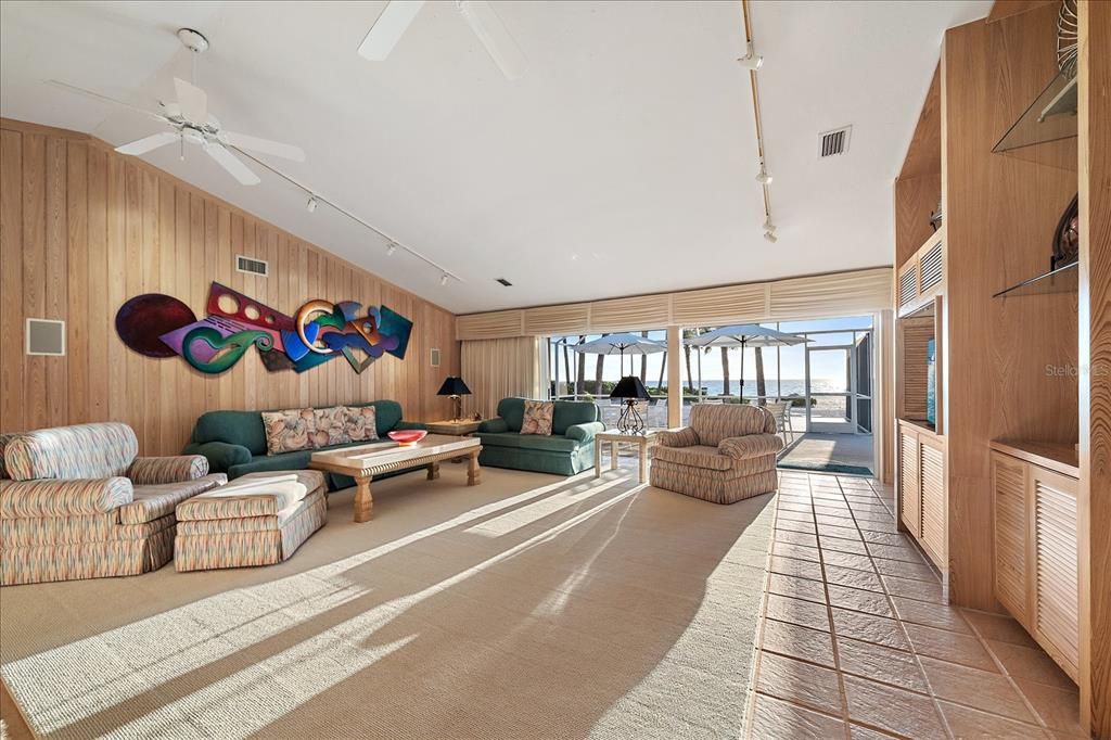For Sale: $4,690,000 (5 beds, 4 baths, 4033 Square Feet)