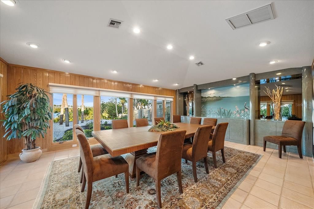 For Sale: $4,690,000 (5 beds, 4 baths, 4033 Square Feet)