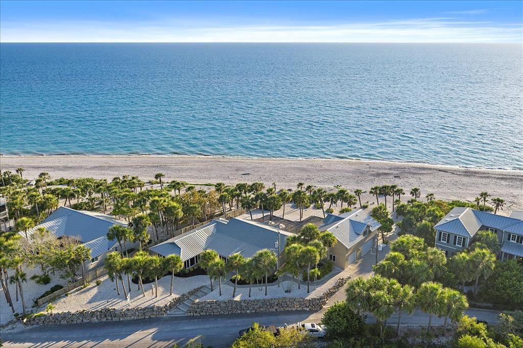 For Sale: $4,690,000 (5 beds, 4 baths, 4033 Square Feet)