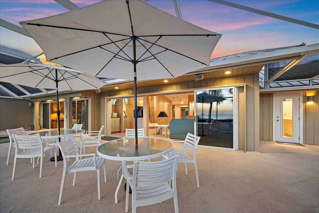For Sale: $4,690,000 (5 beds, 4 baths, 4033 Square Feet)