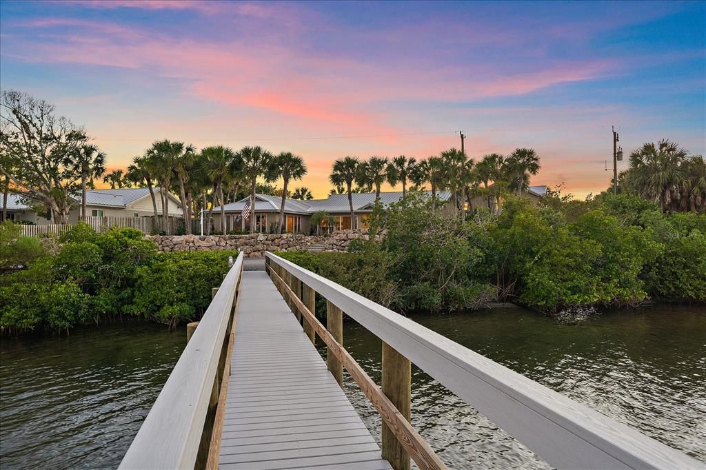 For Sale: $4,690,000 (5 beds, 4 baths, 4033 Square Feet)