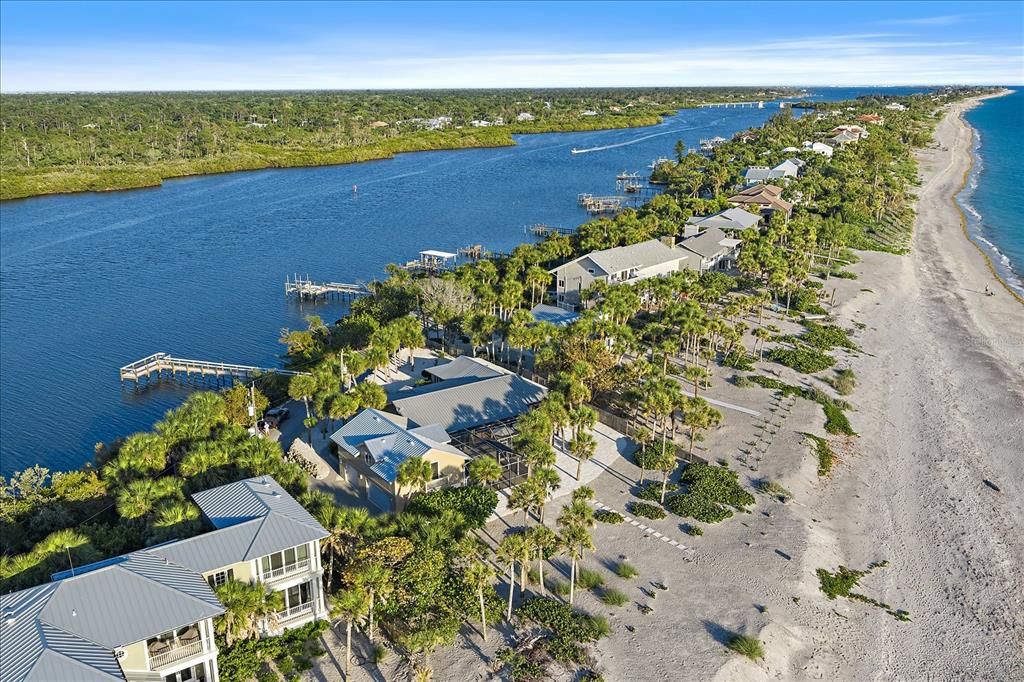For Sale: $4,690,000 (5 beds, 4 baths, 4033 Square Feet)