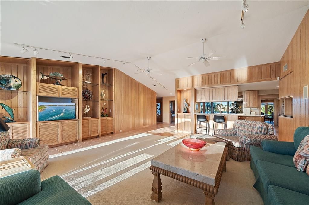 For Sale: $4,690,000 (5 beds, 4 baths, 4033 Square Feet)