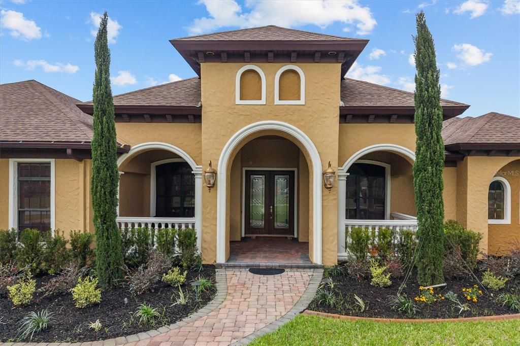 En Venta: $1,150,000 (6 camas, 5 baños, 4635 Pies cuadrados)
