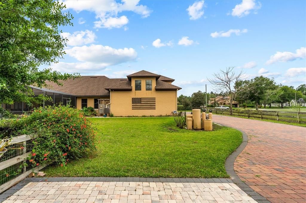 En Venta: $1,150,000 (6 camas, 5 baños, 4635 Pies cuadrados)