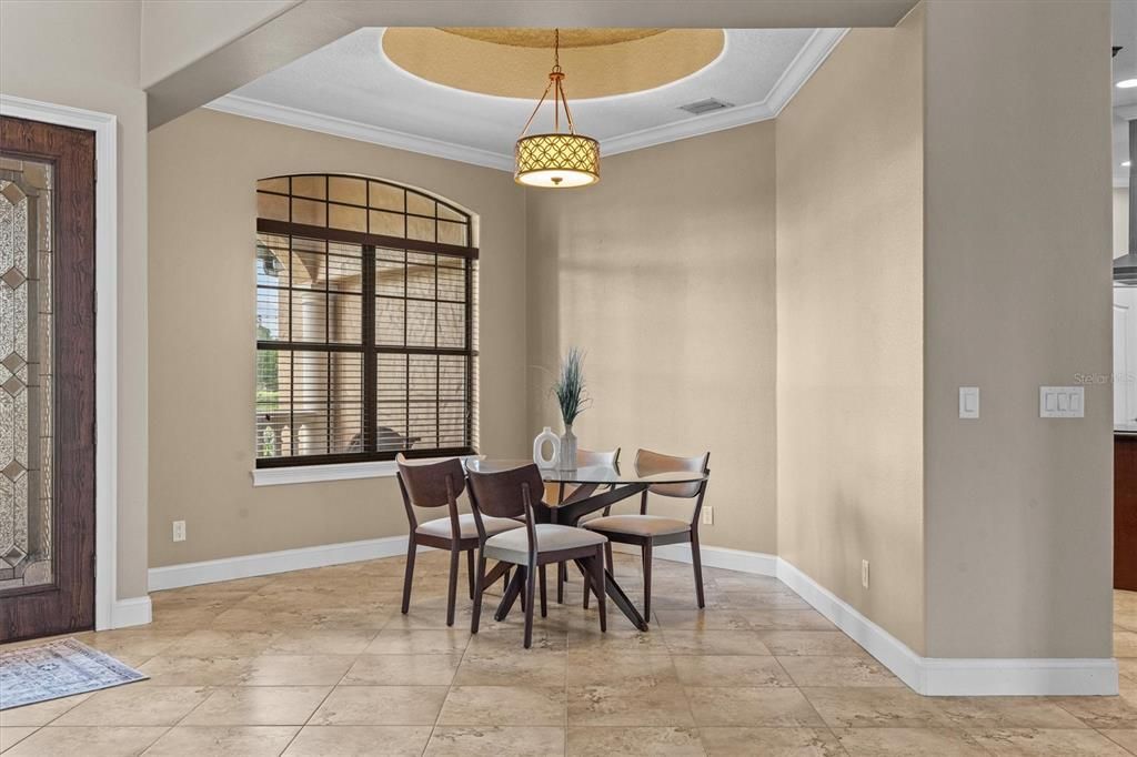 En Venta: $1,150,000 (6 camas, 5 baños, 4635 Pies cuadrados)