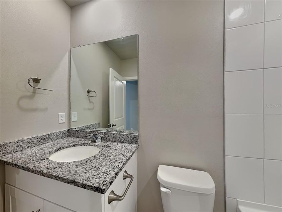 Active With Contract: $1,889 (3 beds, 2 baths, 1269 Square Feet)