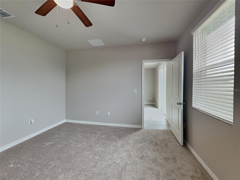 Active With Contract: $1,889 (3 beds, 2 baths, 1269 Square Feet)
