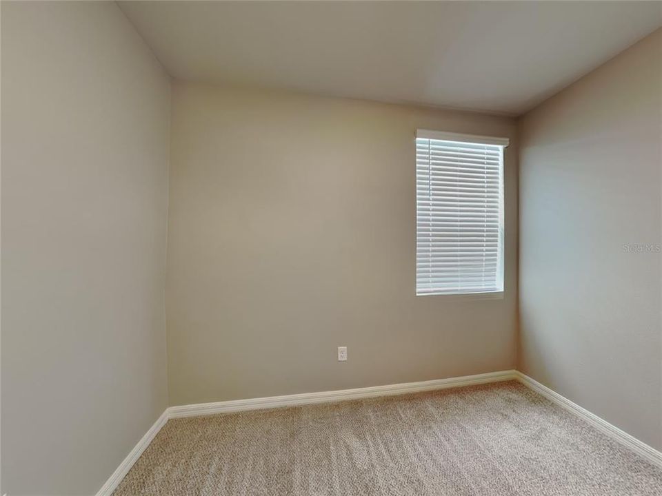 Active With Contract: $1,889 (3 beds, 2 baths, 1269 Square Feet)