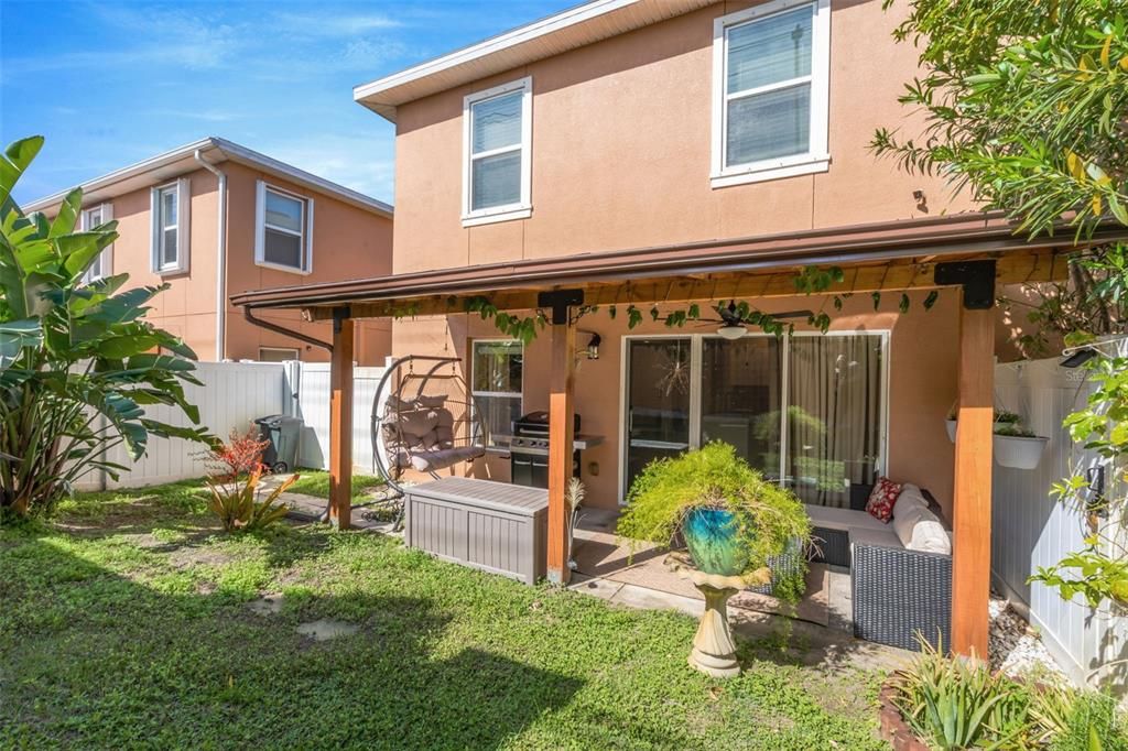 For Sale: $425,000 (3 beds, 2 baths, 1602 Square Feet)