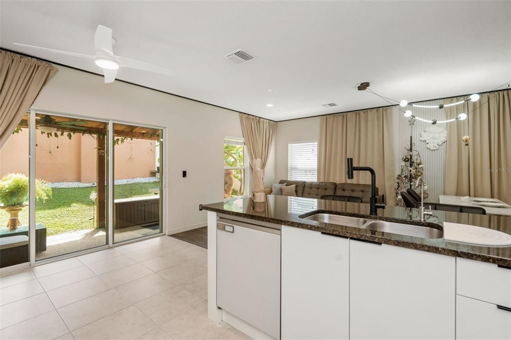 For Sale: $425,000 (3 beds, 2 baths, 1602 Square Feet)