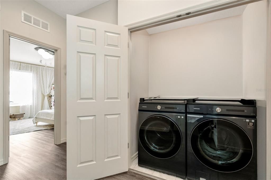 For Sale: $425,000 (3 beds, 2 baths, 1602 Square Feet)