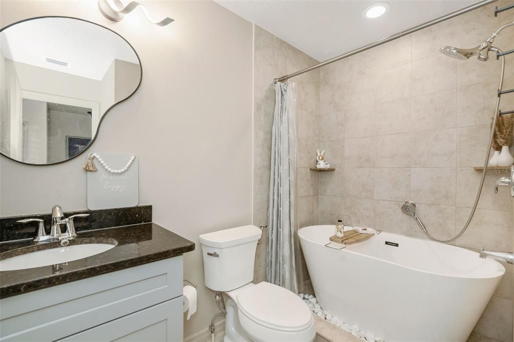 For Sale: $425,000 (3 beds, 2 baths, 1602 Square Feet)