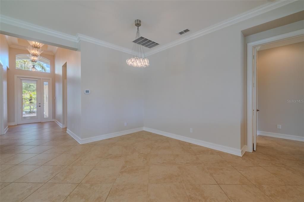 For Sale: $465,000 (3 beds, 3 baths, 2420 Square Feet)