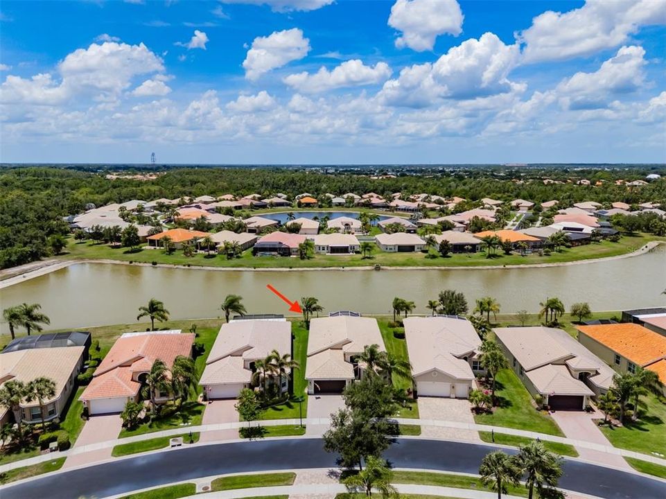 For Sale: $465,000 (3 beds, 3 baths, 2420 Square Feet)