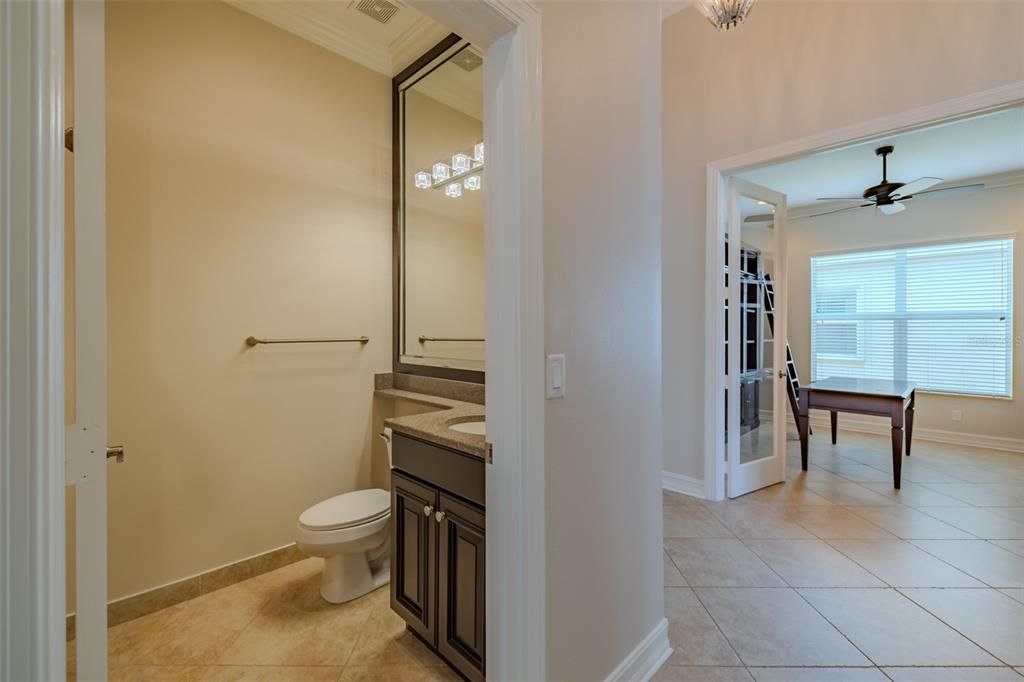 For Sale: $465,000 (3 beds, 3 baths, 2420 Square Feet)