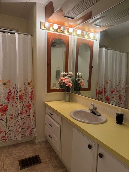 En Venta: $135,000 (2 camas, 2 baños, 960 Pies cuadrados)