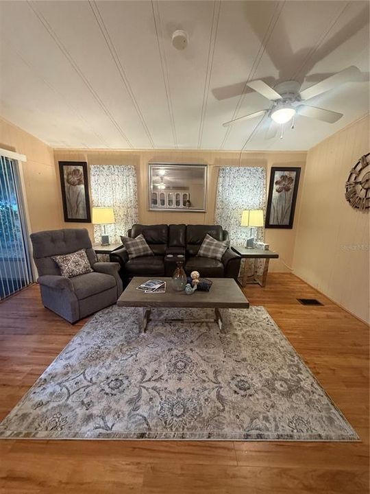 En Venta: $135,000 (2 camas, 2 baños, 960 Pies cuadrados)