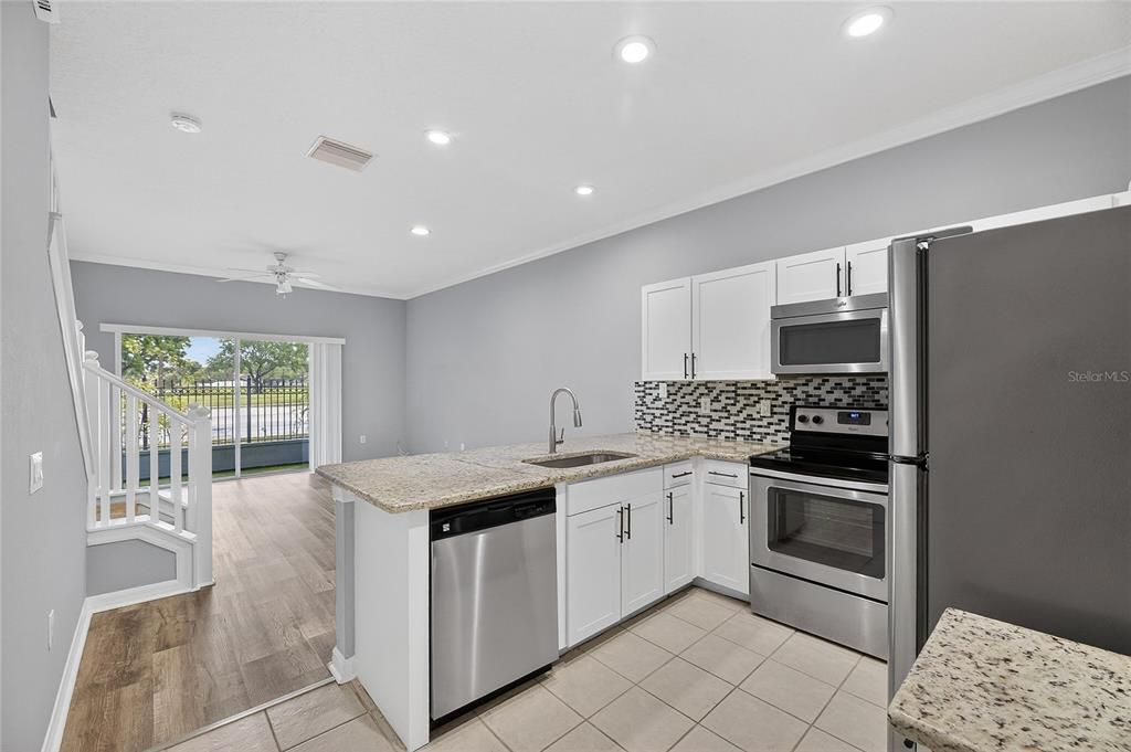 Active With Contract: $1,850 (3 beds, 2 baths, 1360 Square Feet)