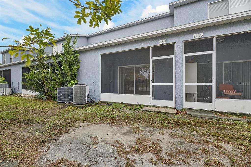 Active With Contract: $1,850 (3 beds, 2 baths, 1360 Square Feet)