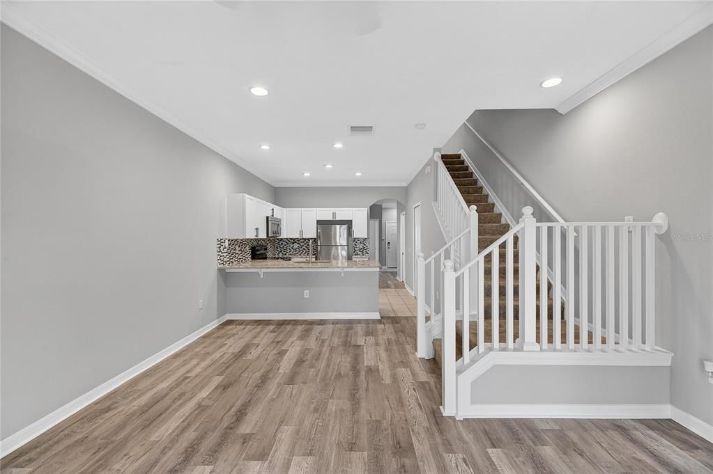 Active With Contract: $1,850 (3 beds, 2 baths, 1360 Square Feet)