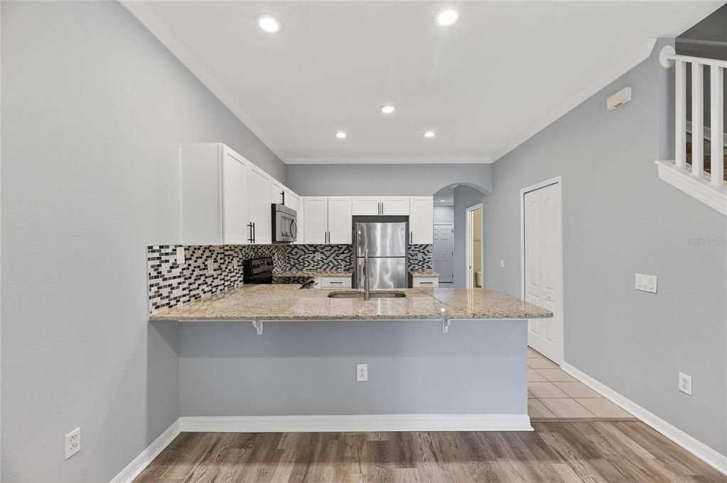 Active With Contract: $1,850 (3 beds, 2 baths, 1360 Square Feet)