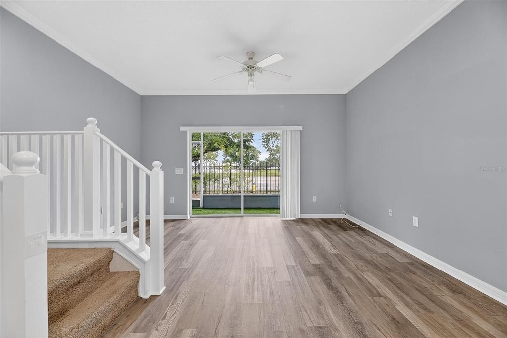 Active With Contract: $1,850 (3 beds, 2 baths, 1360 Square Feet)