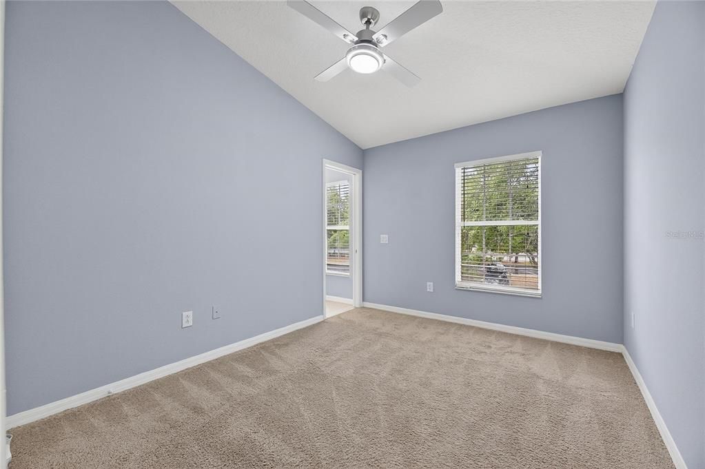 Active With Contract: $1,850 (3 beds, 2 baths, 1360 Square Feet)