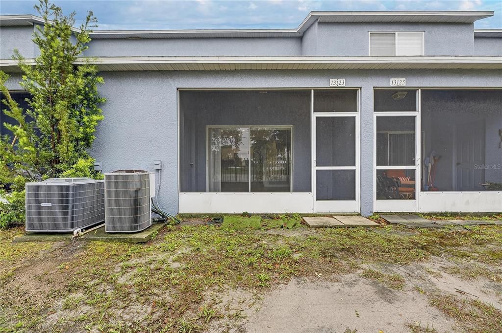 Active With Contract: $1,850 (3 beds, 2 baths, 1360 Square Feet)